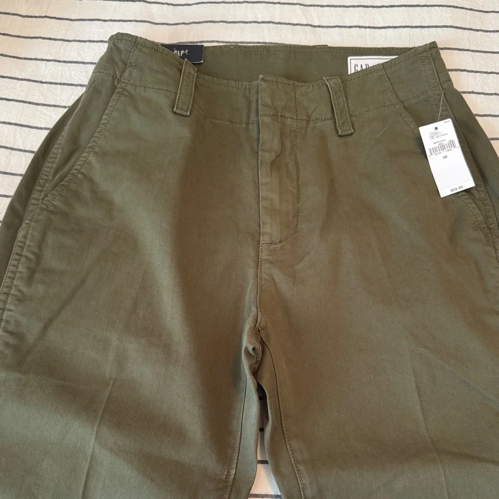 GAP Downtown Khaki